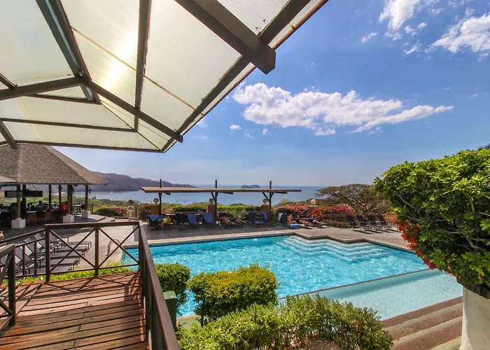 Sol Gem W/ Soaking Pool & Views! Villa