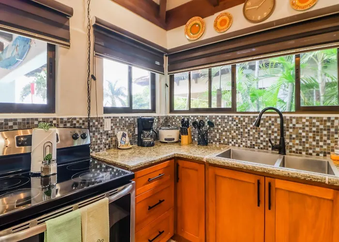Sol Gem W/ Soaking Pool & Views! Villa *