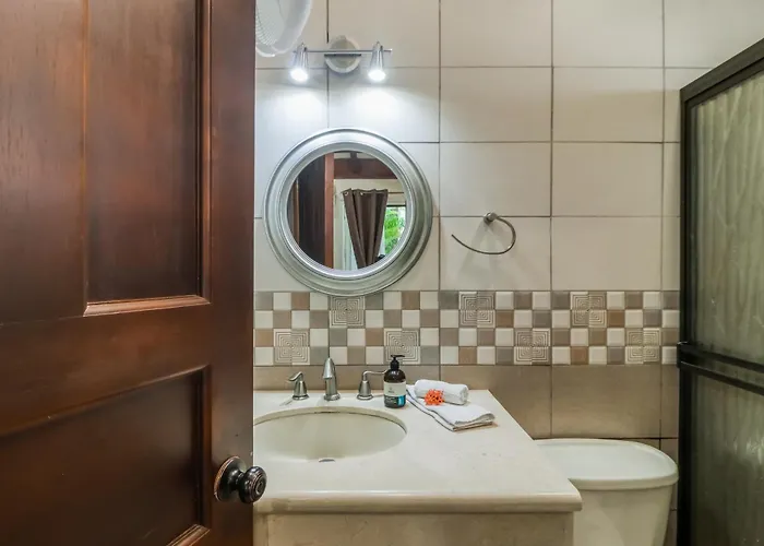 Sol Gem W/ Soaking Pool & Views! Villa Playa Hermosa (Guanacaste)