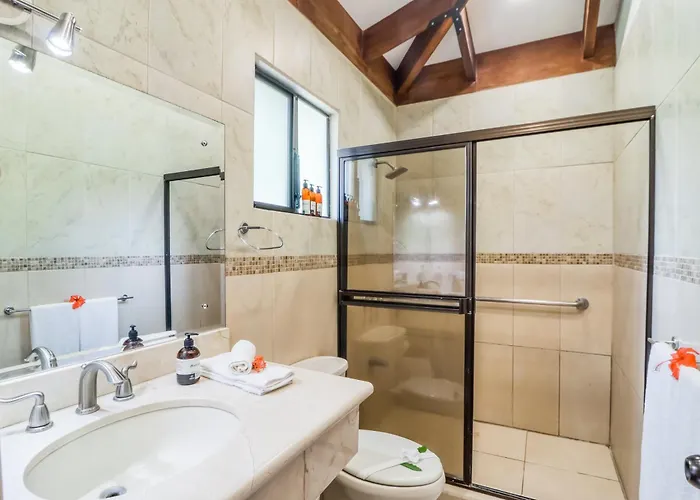 Sol Gem W/ Soaking Pool & Views! Villa