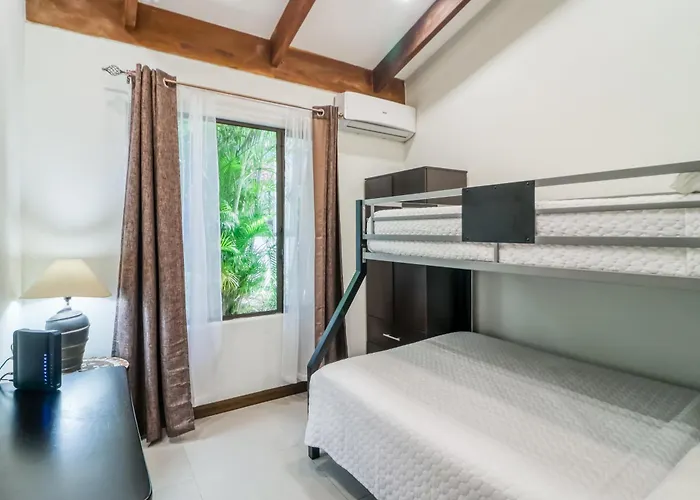Villa Sol Gem W/ Soaking Pool & Views!