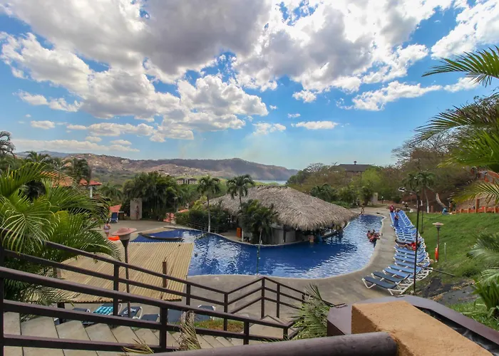 Villa Sol Gem W/ Soaking Pool & Views! Playa Hermosa (Guanacaste)