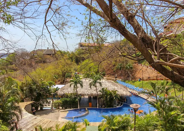 Sol Gem W/ Soaking Pool & Views! Villa *